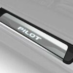 SOLERA DE PUERTAS ILUMINADA - Pilot 2016-2018